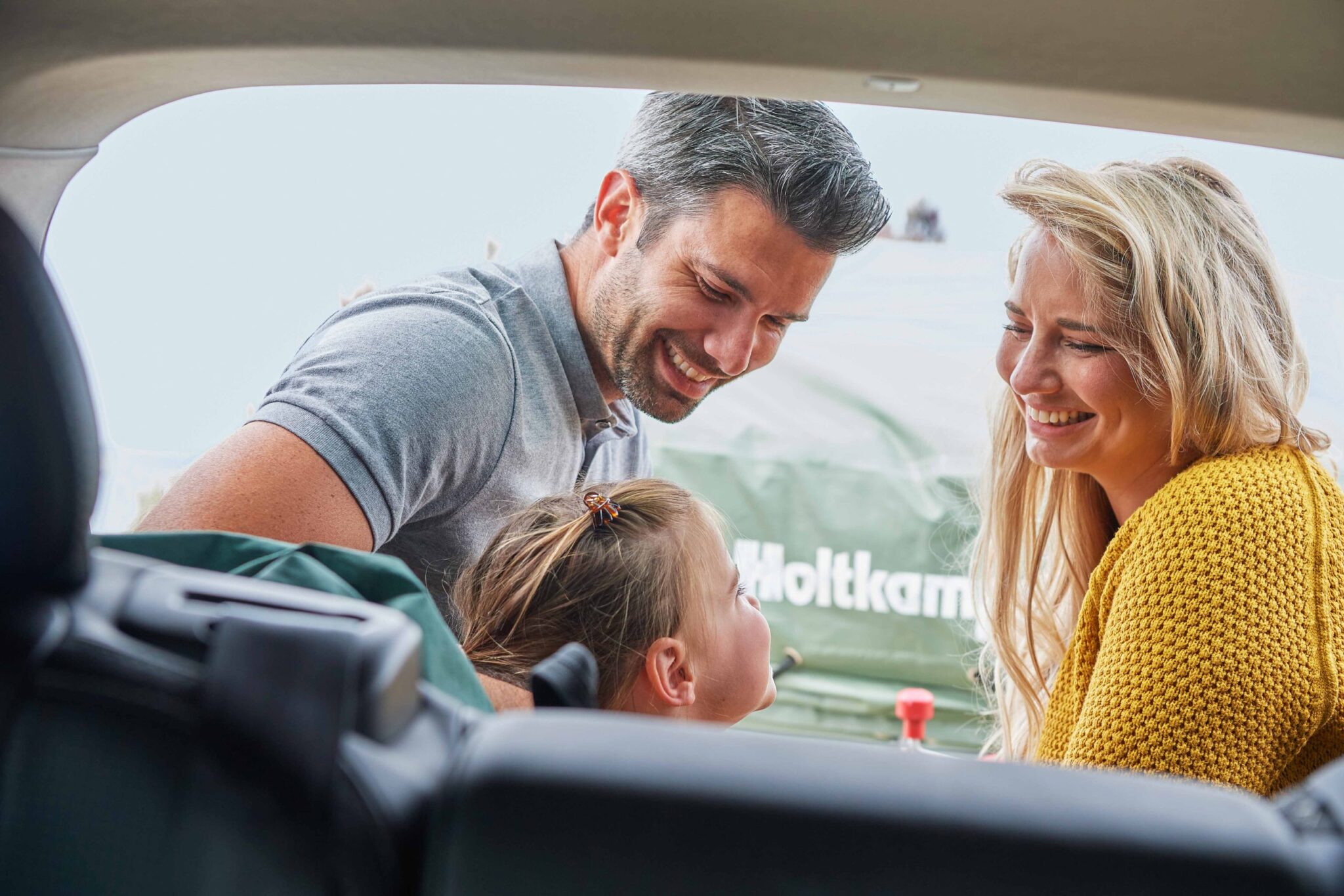 Unsure between a tent or a trailer tent? Here’s what you need to know.