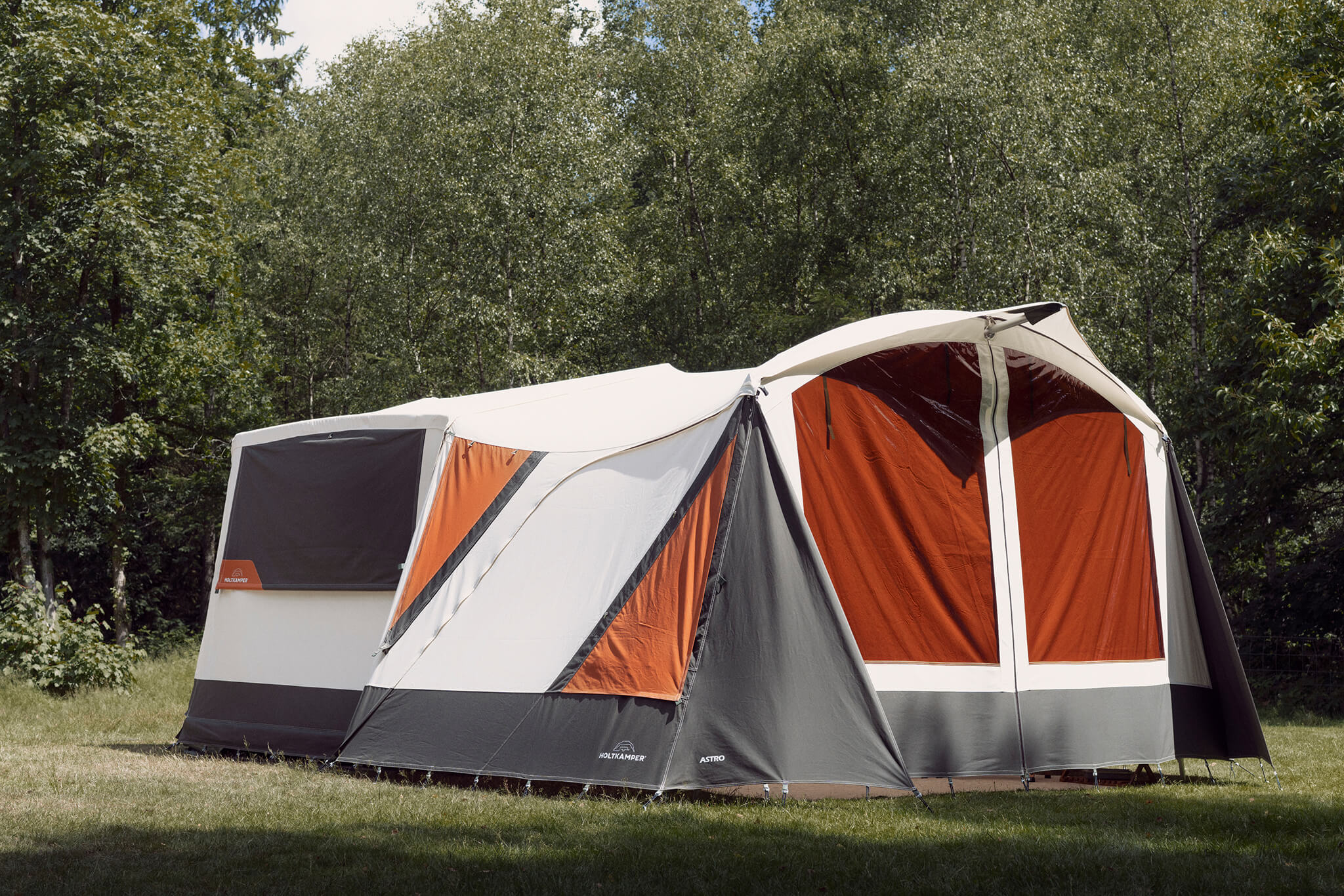 Holtkamper Astro awning with front wall extended