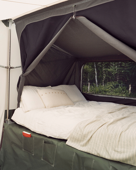 Holtkamper Astro sleeping compartment with ultimate sleeping comfort