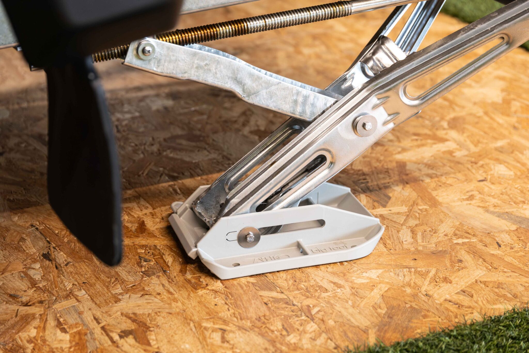 BigFeet stabilizer feet as an option in the Holtkamper configurator