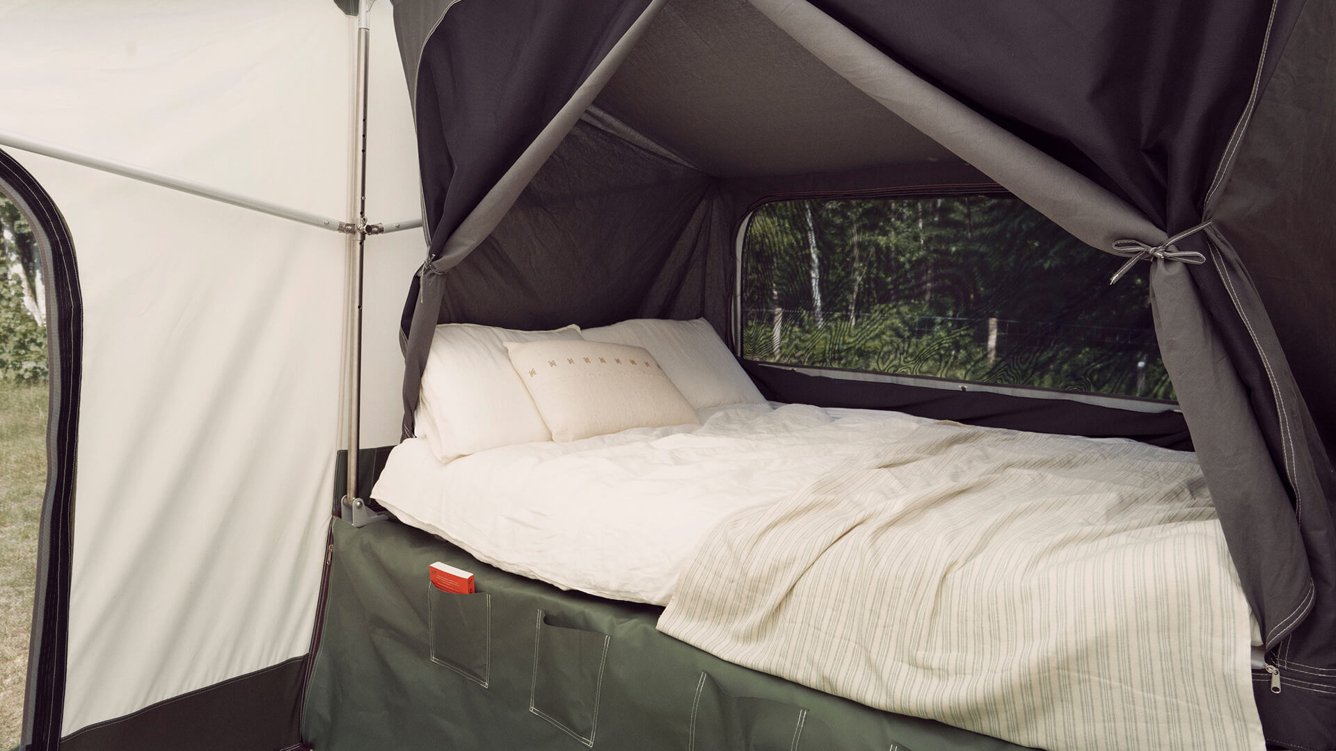 Holtkamper Astro spacious sleeping compartment – product slide
